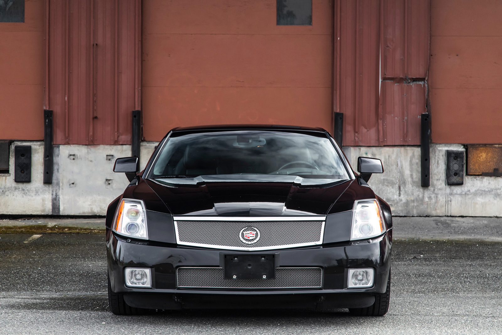 2006 Cadillac XLR-V in Black Raven