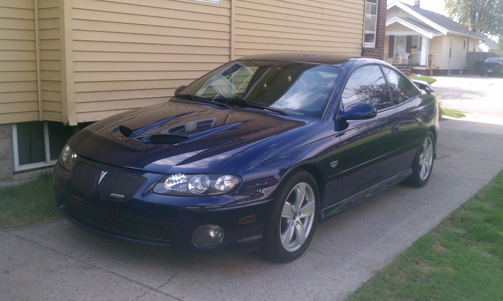 2005 GTO.jpg