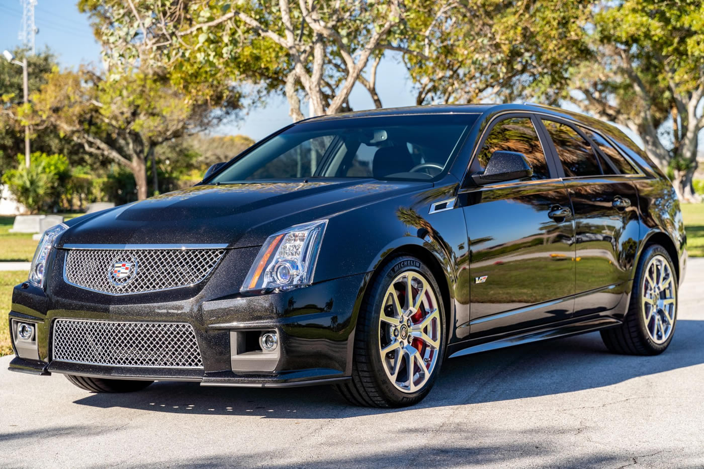 For Sale - 2014 Cadillac CTS-V Wagon in Black Diamond Tricoat with 15K