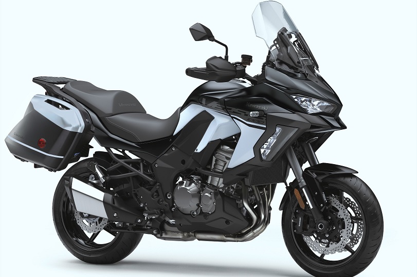 2019-Kawasaki-Versys-1000-SE-LT-First-Look-Touring-Adventure-Motorcycle-3.jpg