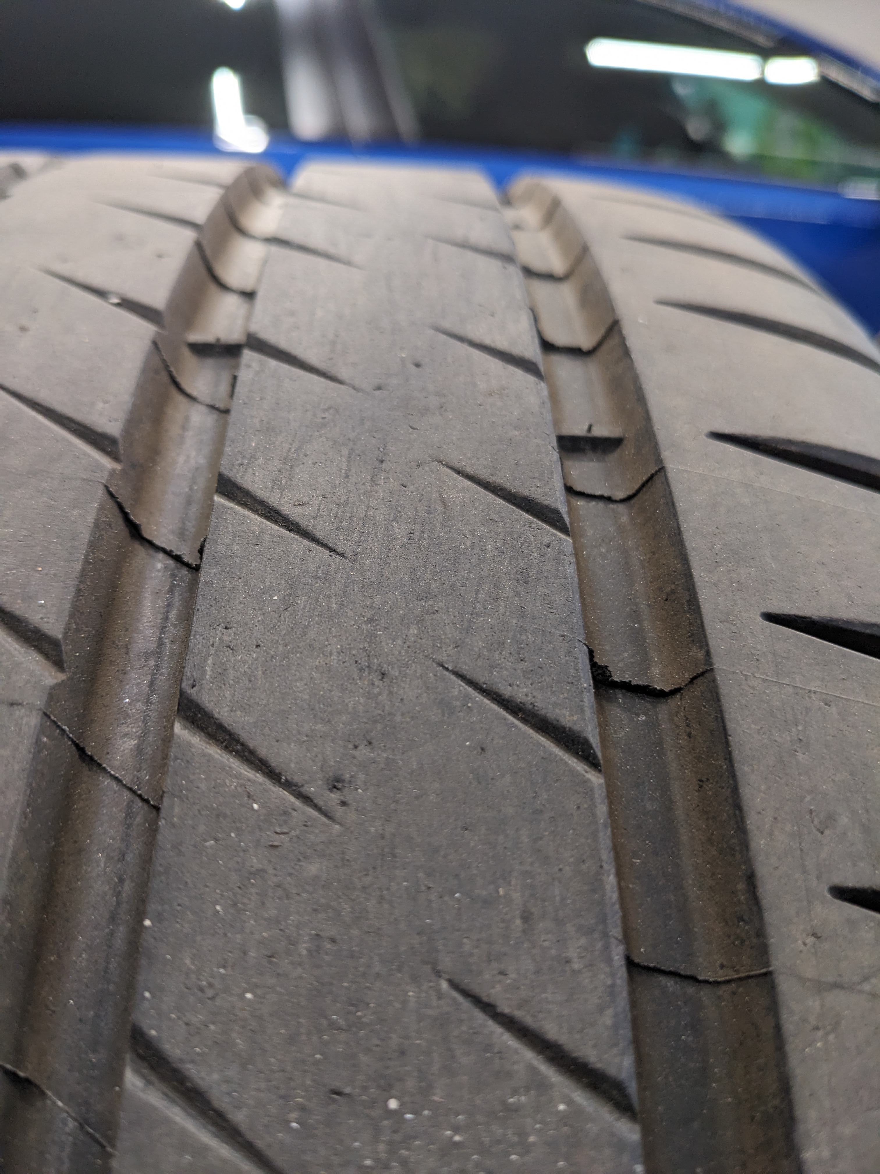 BW tires 4.jpg