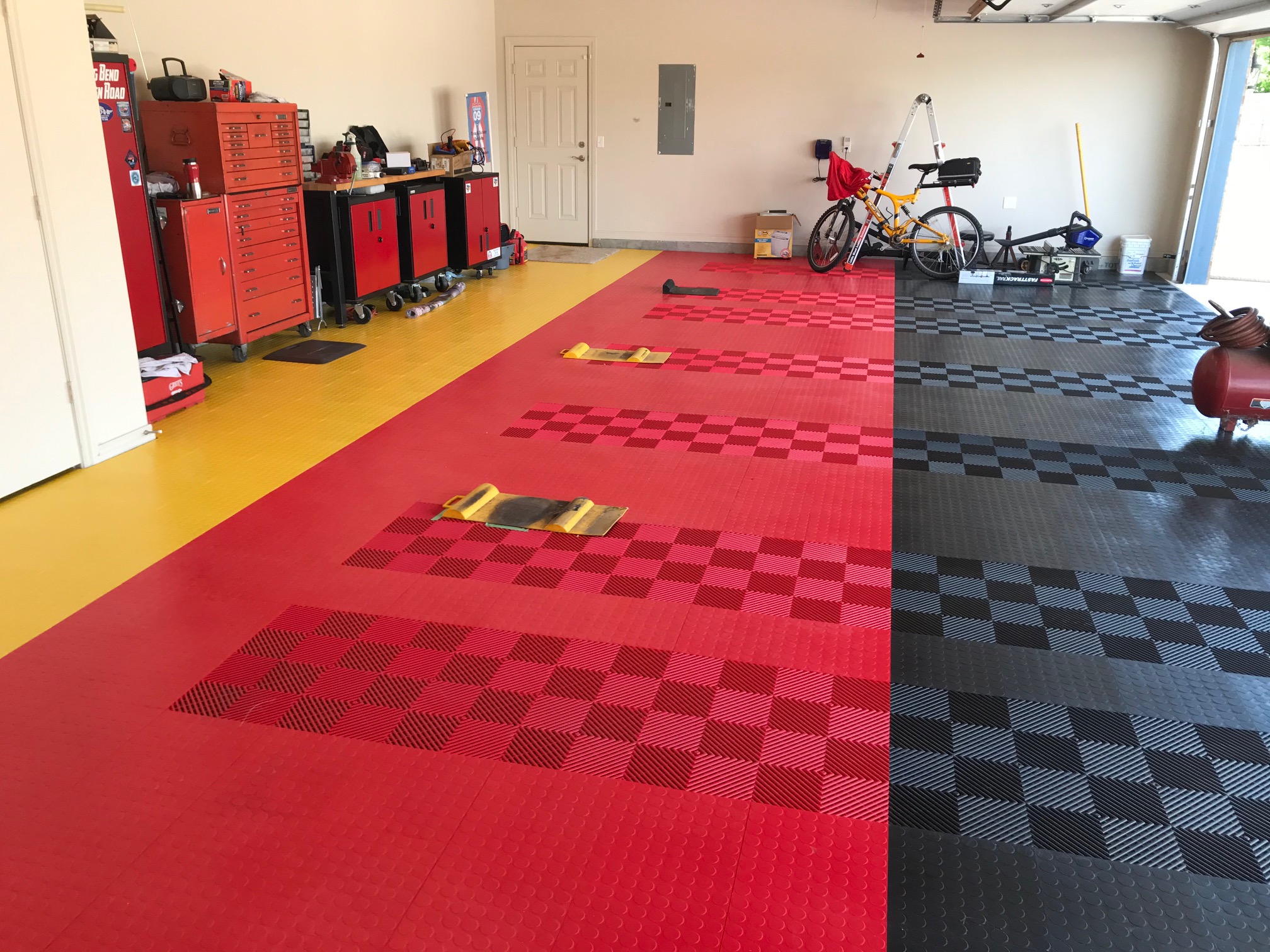 Garage1.jpg