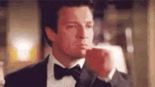 nathan-fillion-momo.gif