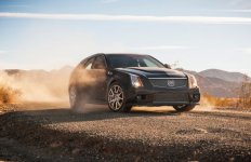 2014-cadillac-cts-v-wagon-promo.jpg