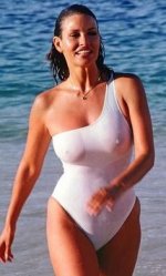Raquel Welch.jpg