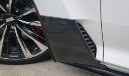 CT5 fender bottom CF.jpg