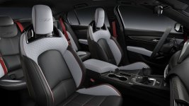 9 - front seats.jpg
