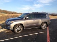 LX570.jpg