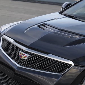 2016-Cadillac-ATS-V-Sedan-017.jpg