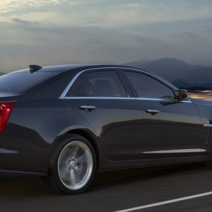 2016-Cadillac-CTS-V-Sedan-008.jpg