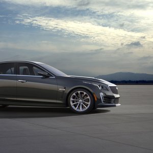 2016-Cadillac-CTS-V-Sedan-011.jpg