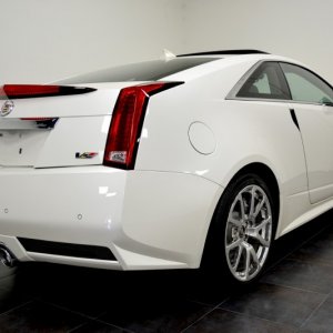 2012 Cadillac CTS-V Coupe - White Diamond Tricoat