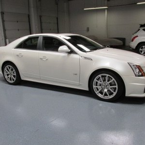 2009 Cadillac CTS-V Sedan - White Diamond Tricoat