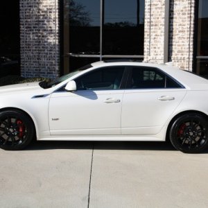 2012 Cadillac CTS-V Sedan - White Diamond Tricoat