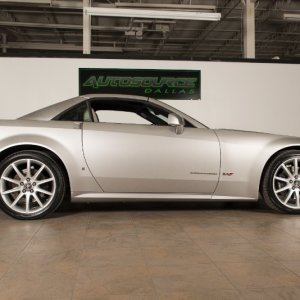 2007 Cadillac XLR-V in Light Platinum