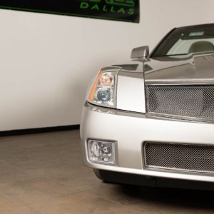 2007 Cadillac XLR-V in Light Platinum