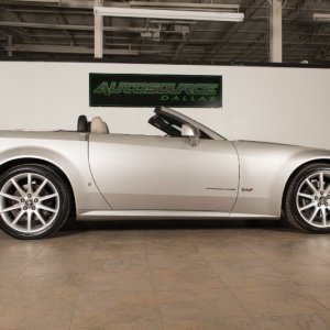 2007 Cadillac XLR-V in Light Platinum