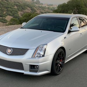 2013 Cadillac CTS-V Wagon in Radiant Silver Metallic