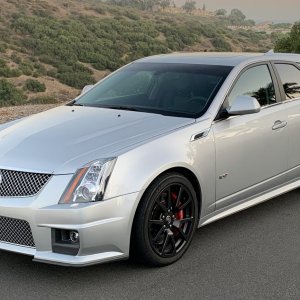 2013 Cadillac CTS-V Wagon in Radiant Silver Metallic