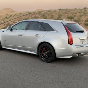 2013 Cadillac CTS-V Wagon in Radiant Silver Metallic