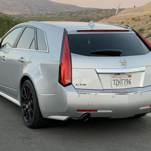 2013 Cadillac CTS-V Wagon in Radiant Silver Metallic