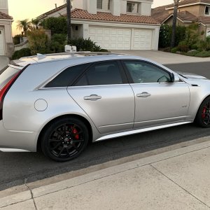 2013 Cadillac CTS-V Wagon in Radiant Silver Metallic