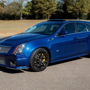 2012 Cadillac CTS-V Wagon in Opulent Blue