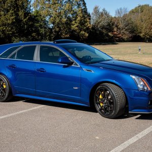2012 Cadillac CTS-V Wagon in Opulent Blue