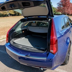 2012 Cadillac CTS-V Wagon in Opulent Blue