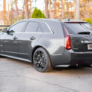 2014 Cadillac CTS-V Wagon in Phantom Gray Metallic