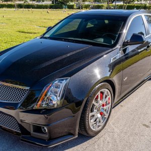 2014 Cadillac CTS-V Wagon in Black Diamond Tricoat