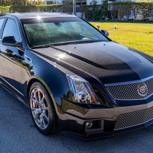 2014 Cadillac CTS-V Wagon in Black Diamond Tricoat