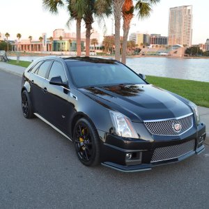 2012 Cadillac CTS-V Wagon in Black Diamond Tricoat