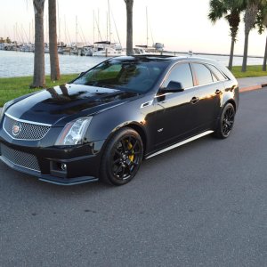 2012 Cadillac CTS-V Wagon in Black Diamond Tricoat