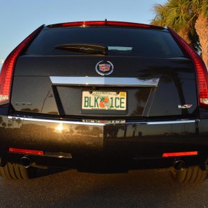2012 Cadillac CTS-V Wagon in Black Diamond Tricoat