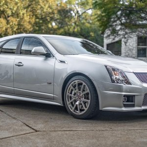 2012 Cadillac CTS-V Wagon in Radiant Silver Metallic