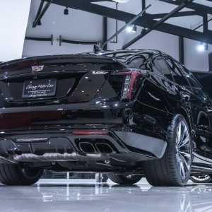 2022 Cadillac CT5-V Blackwing in Black Raven