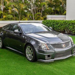 2011 Cadillac CTS-V Coupe in Thunder Gray Chromaflair