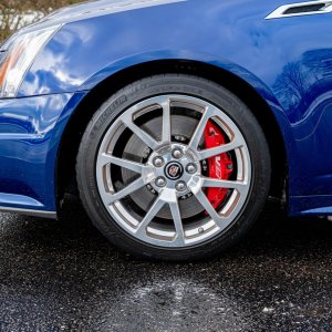 2014 Cadillac CTS-V Wagon 6-Speed in Opulent Blue Metallic