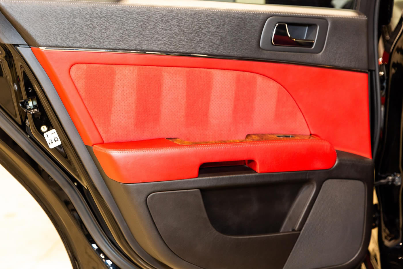 2006 Cadillac STS-V in Black Raven