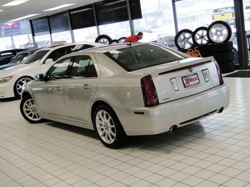 2006 Cadillac STS-V in Light Platinum