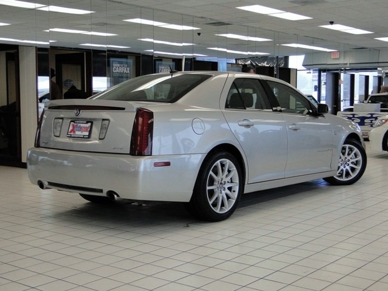 2006 Cadillac STS-V in Light Platinum