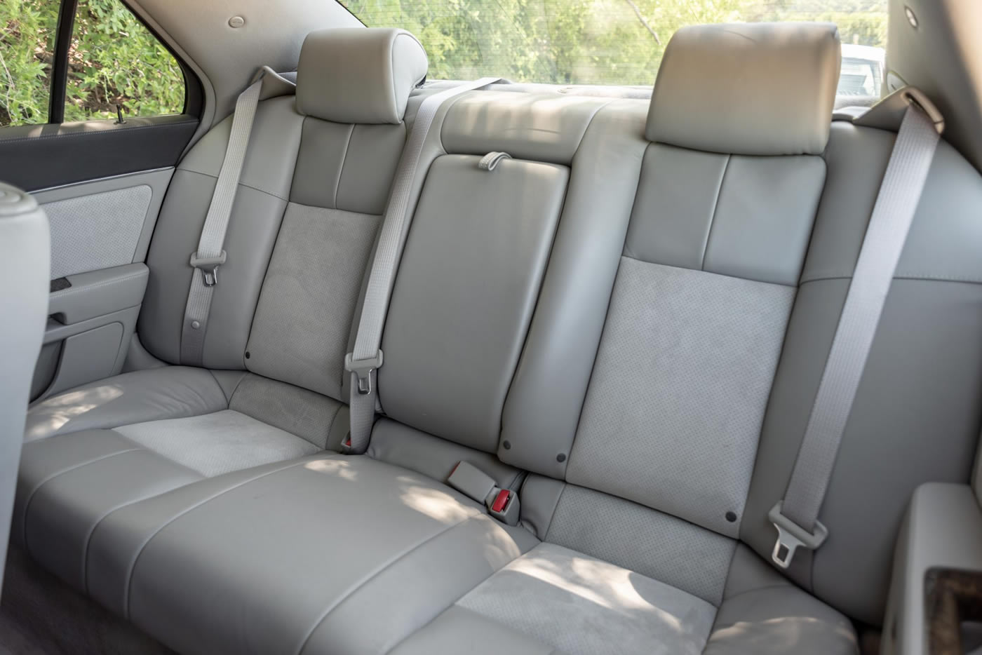 2006 Cadillac STS-V in Light Platinum