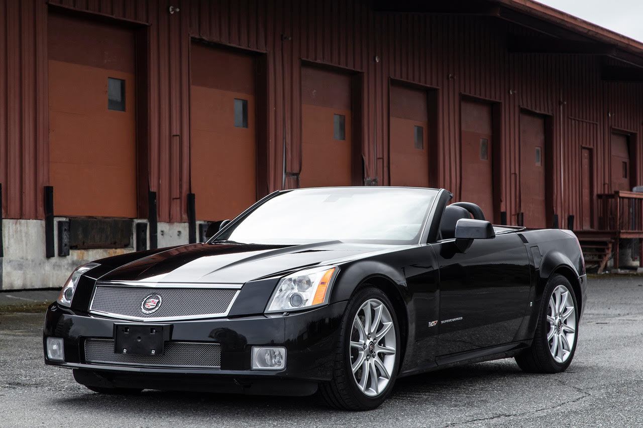 2006 Cadillac XLR-V in Black Raven