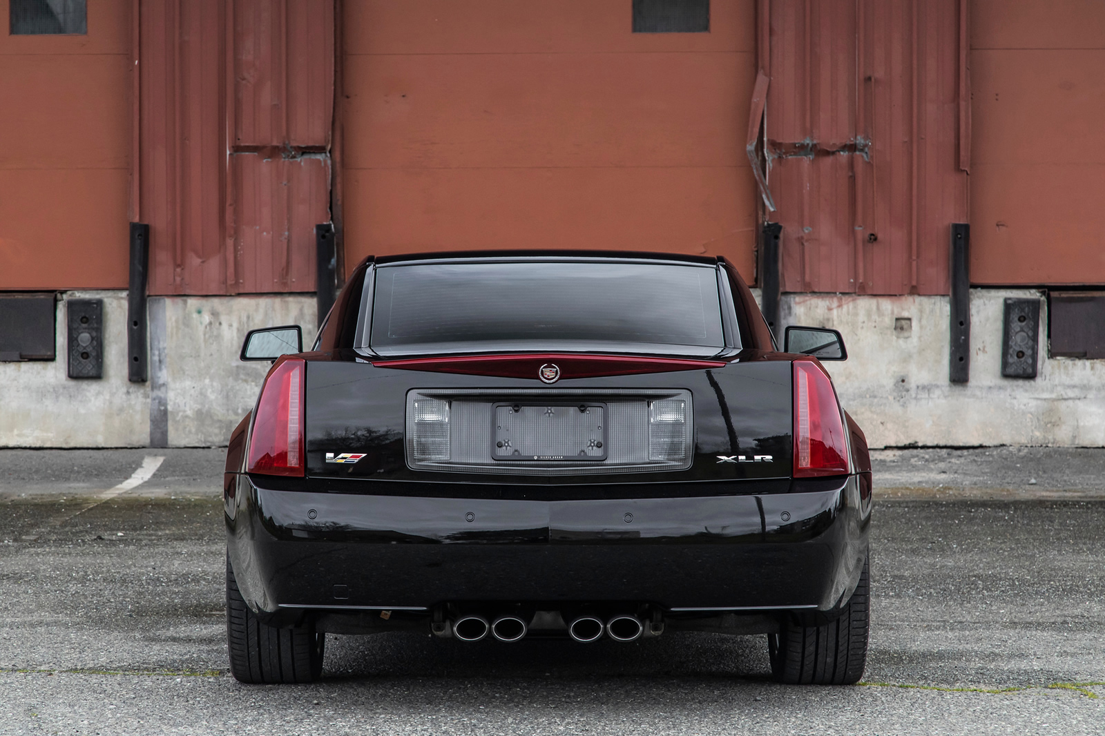 2006 Cadillac XLR-V in Black Raven