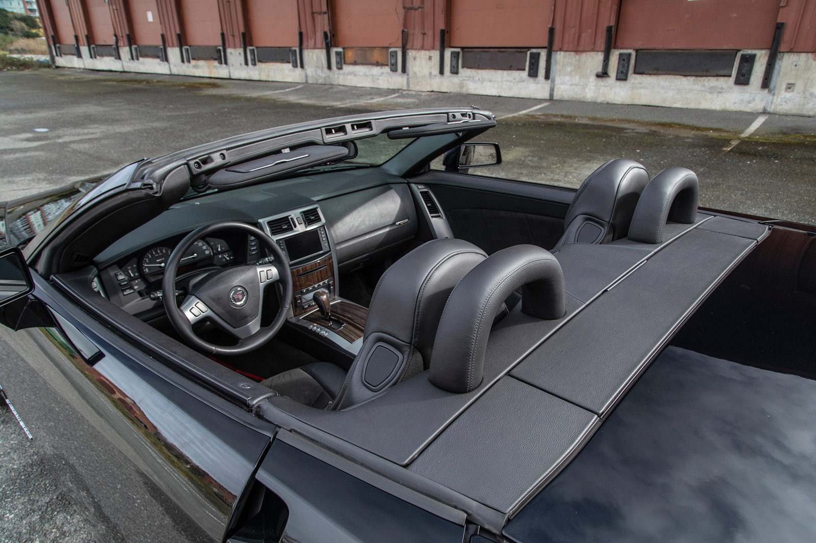 2006 Cadillac XLR-V in Black Raven