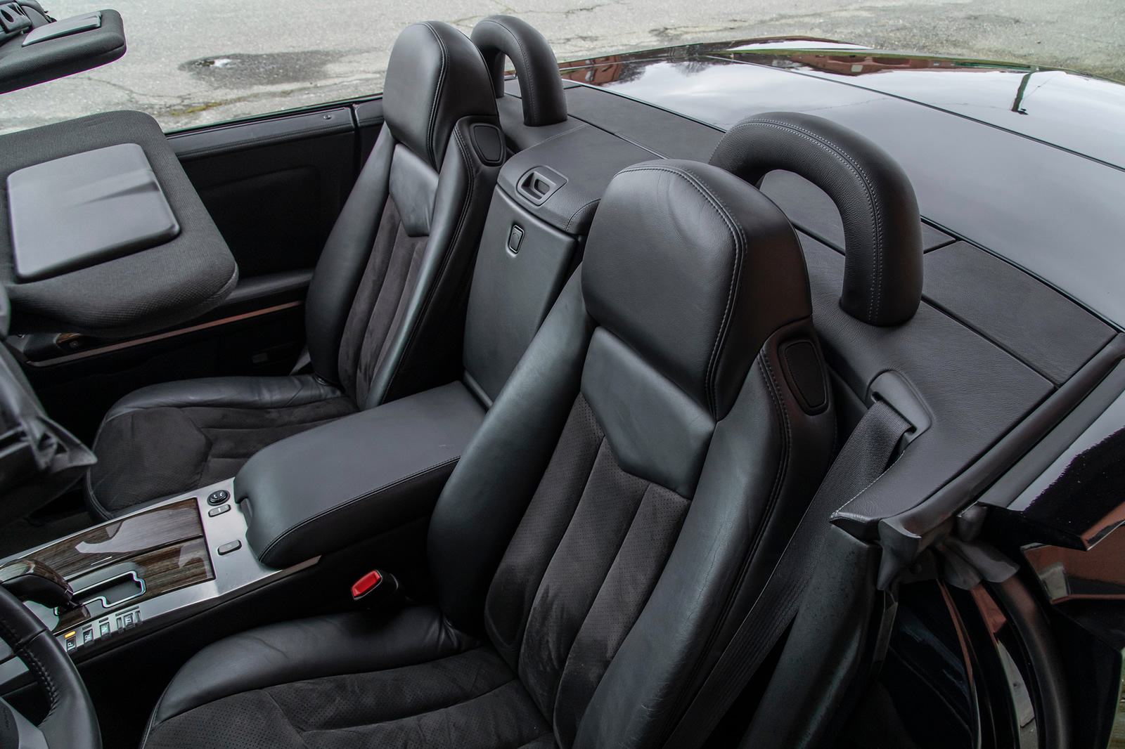 2006 Cadillac XLR-V in Black Raven