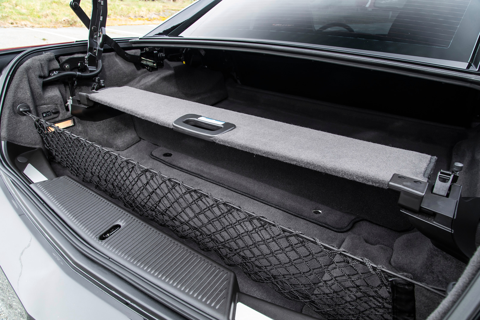 2006 Cadillac XLR-V in Black Raven