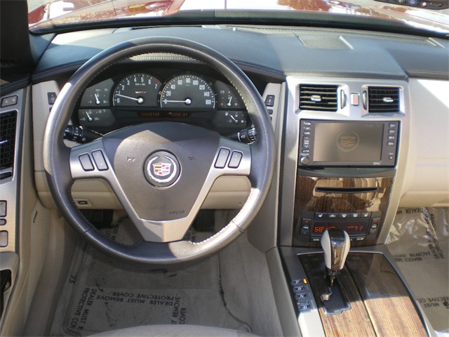 2006 Cadillac XLR-V Interior