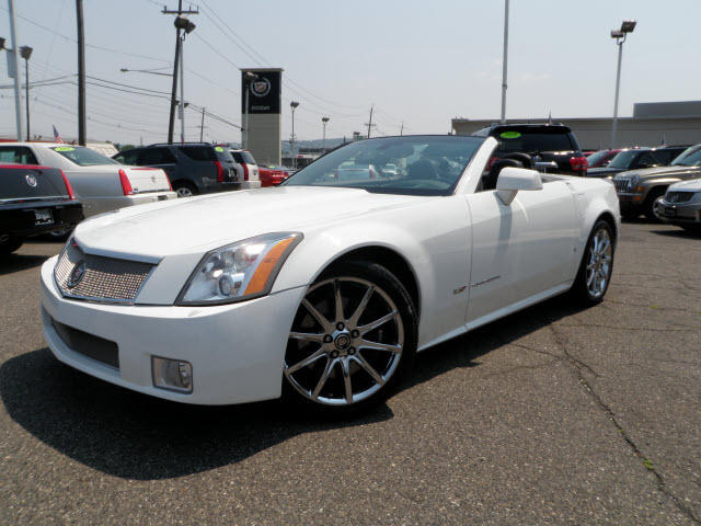 2008 Cadillac XLR-V